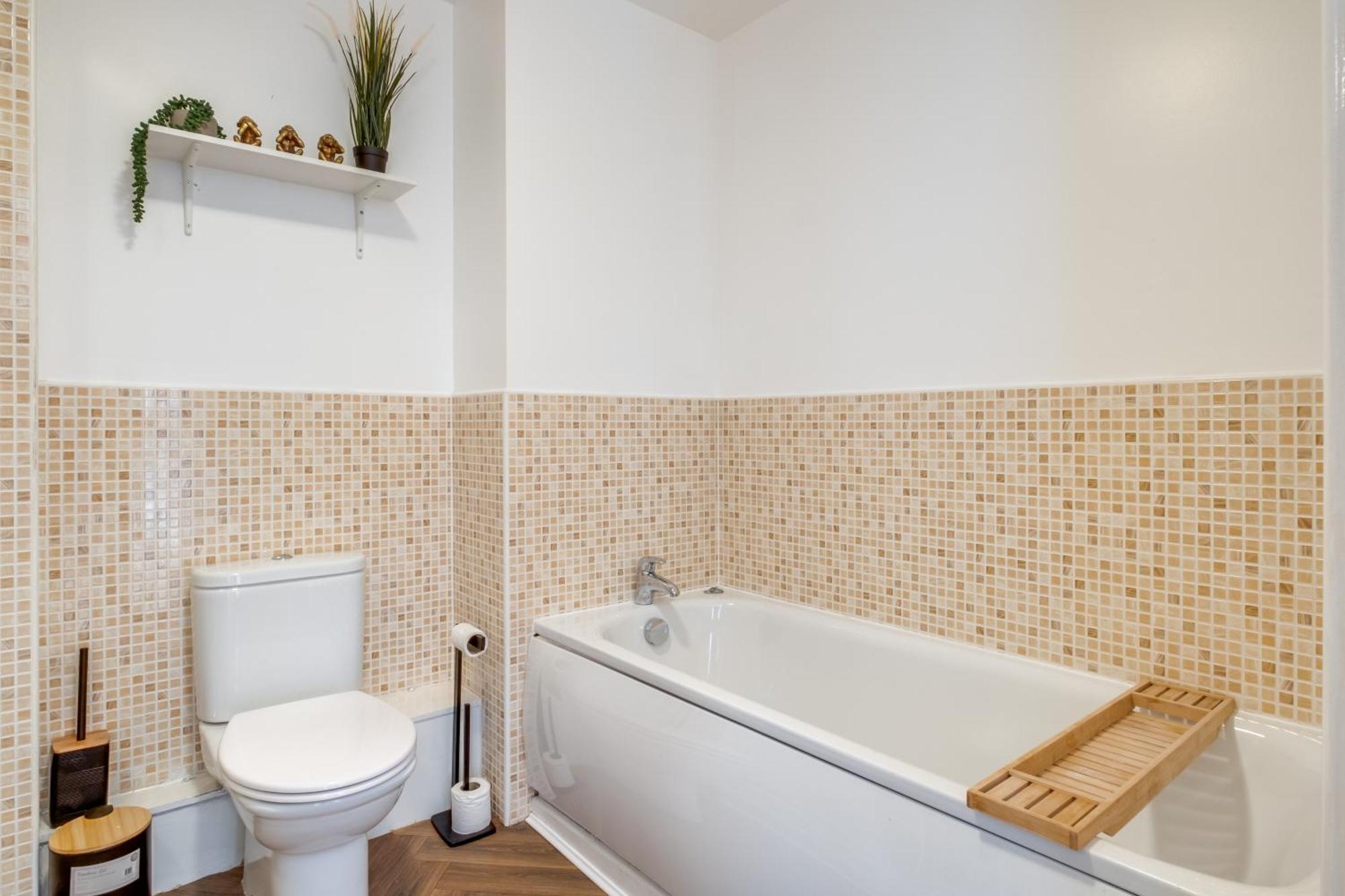 Eastern Suite - City Centre, Free Parking And Balcony Birmingham Exterior photo