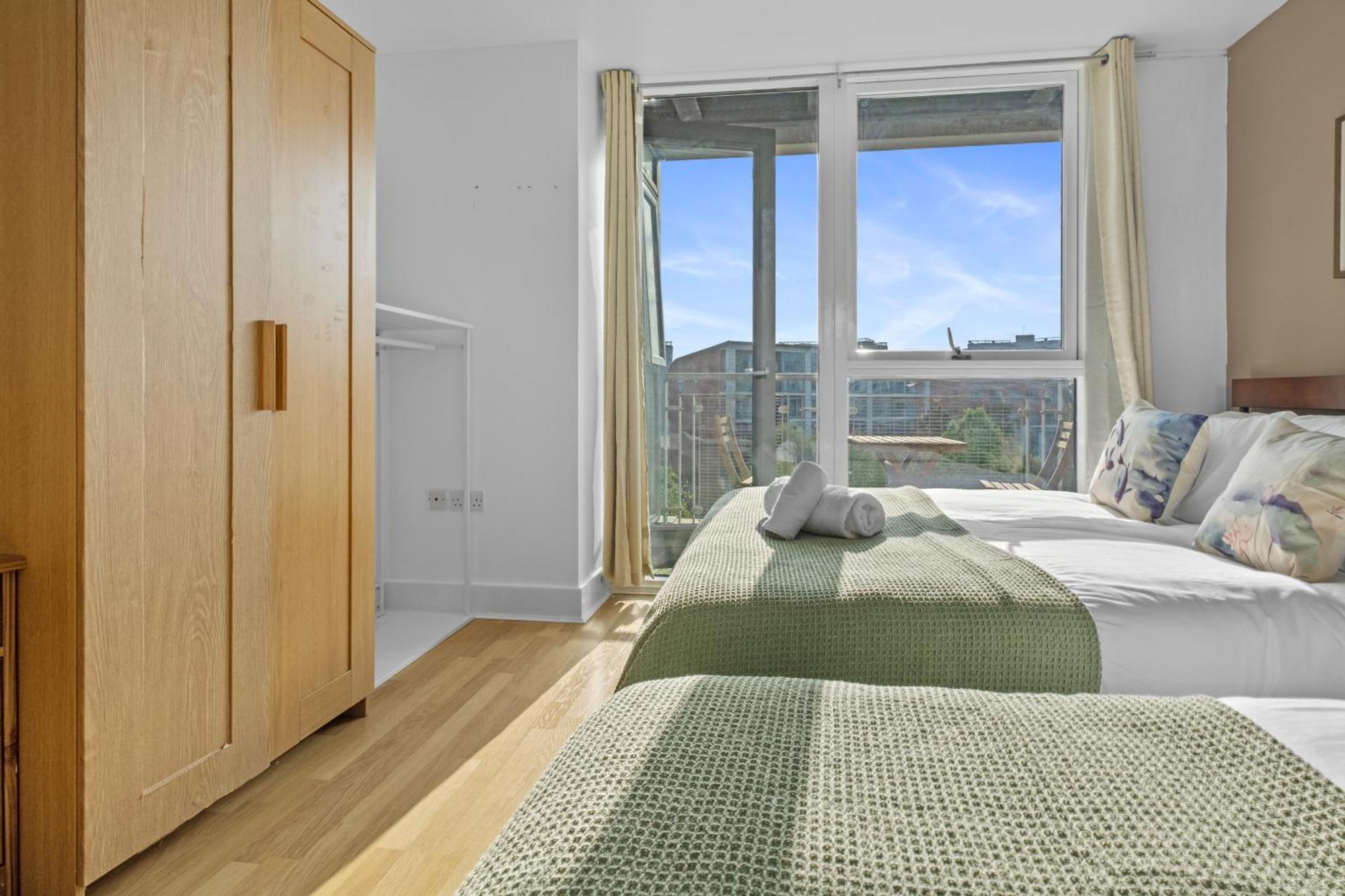 Eastern Suite - City Centre, Free Parking And Balcony Birmingham Exterior photo